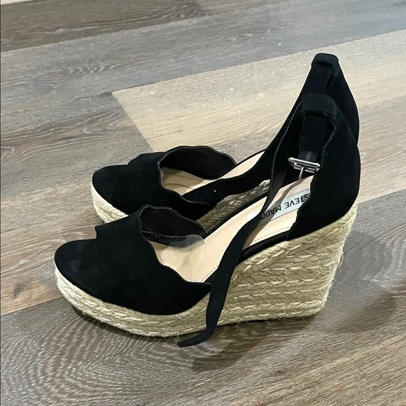 Steve Madden Black Espadrille Wedges - Picture 2 of 3
